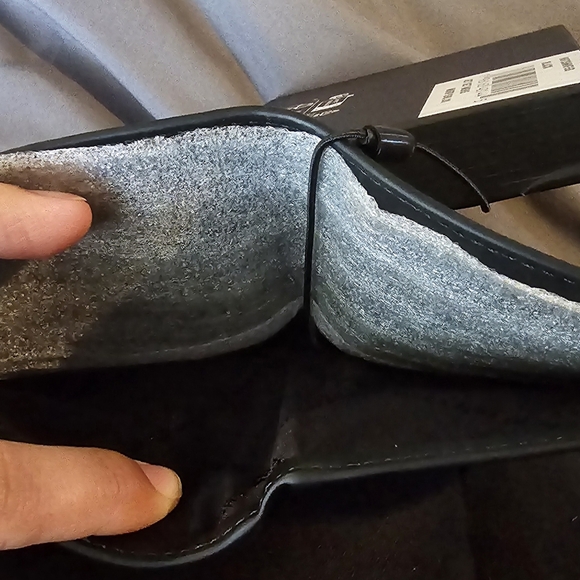 Men's Michael Kors Wallet - Picture 2 of 6